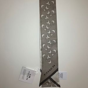 Coach Bias Signature C  Silk Twilly